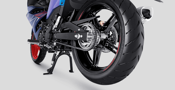 Wide tubeless tire